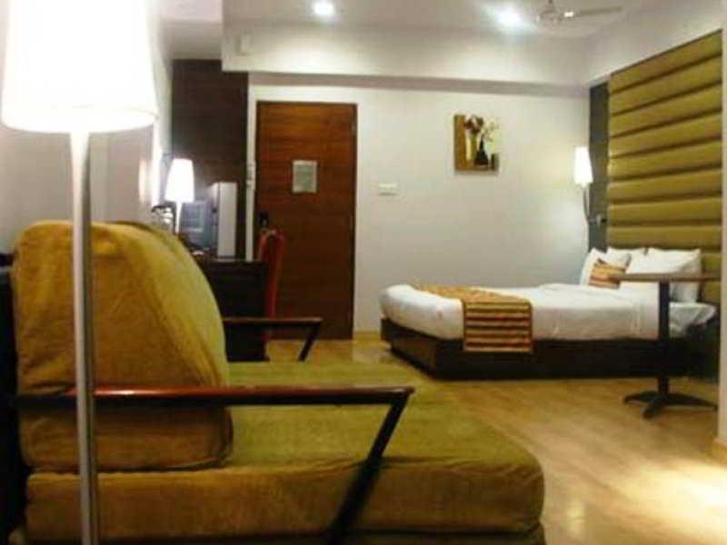 Hotel Lavender Bough Bombaj Zewnętrze zdjęcie